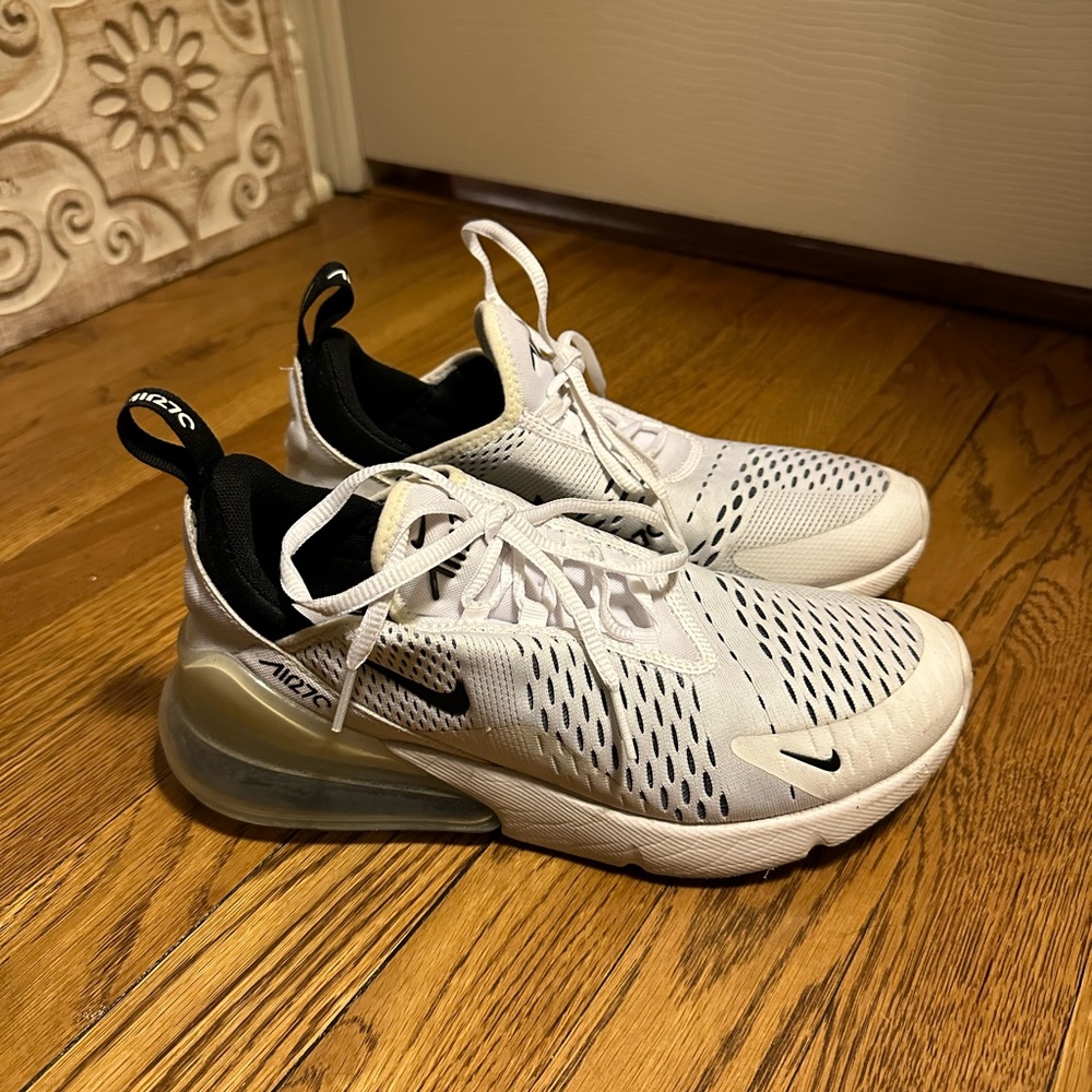 Nike Women’s air max 260, size 8.5